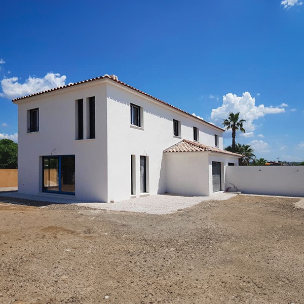 grande maison à étage