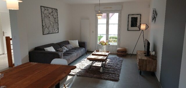 Agence construction maison à La Ville-du-Bois (91620)