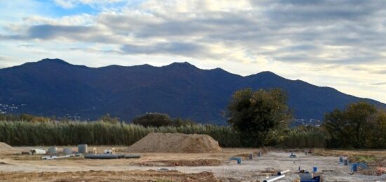 Terrain à bâtir à Brouilla, Occitanie